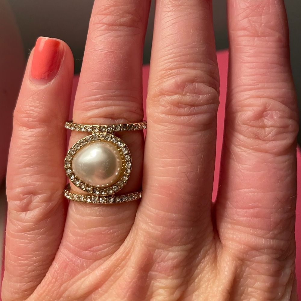 Gold ring - Picture 3 of 3